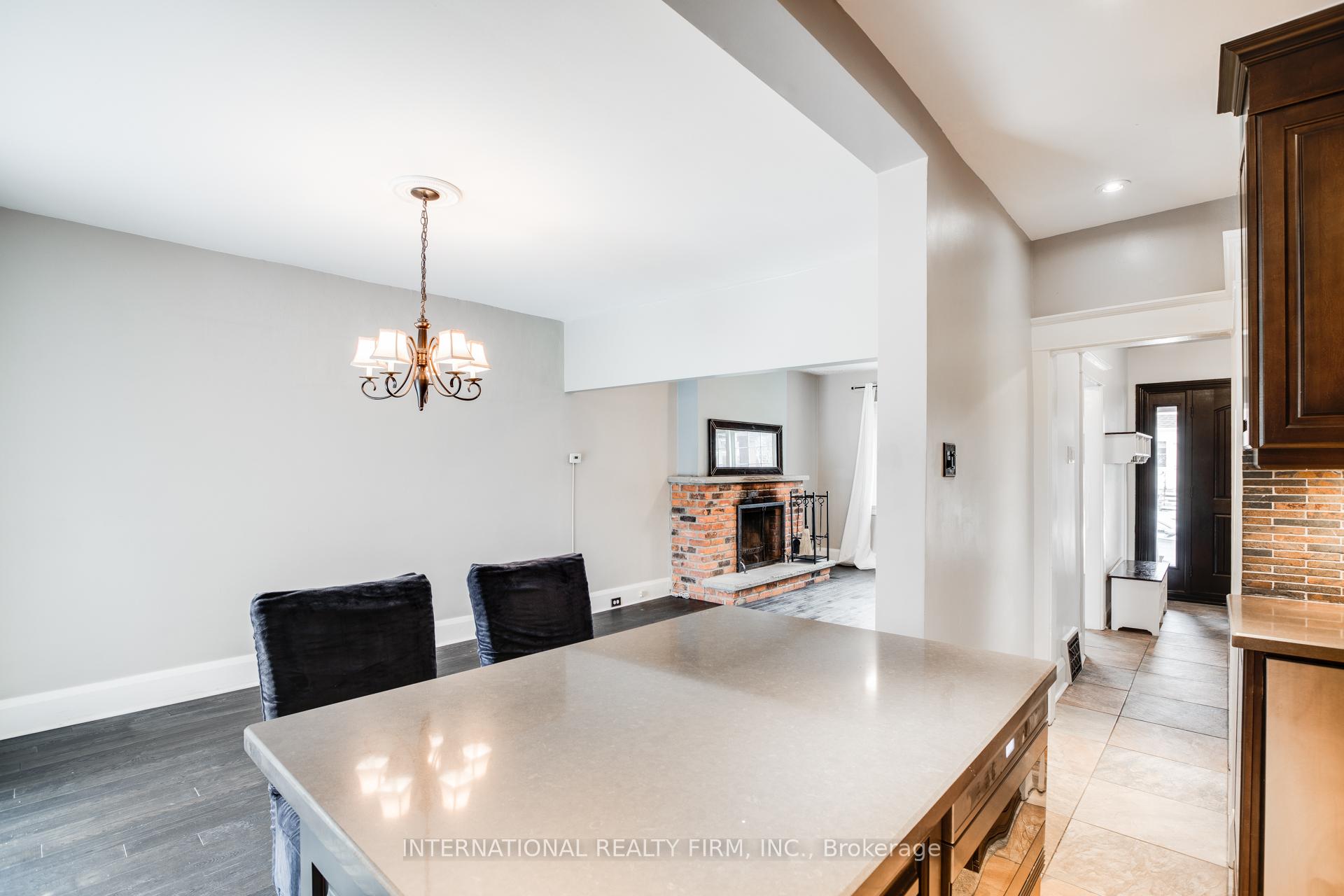 Photo 12 of 109 Monarch Park Avenue, Toronto, Greenwood-Coxwell — HOMEH