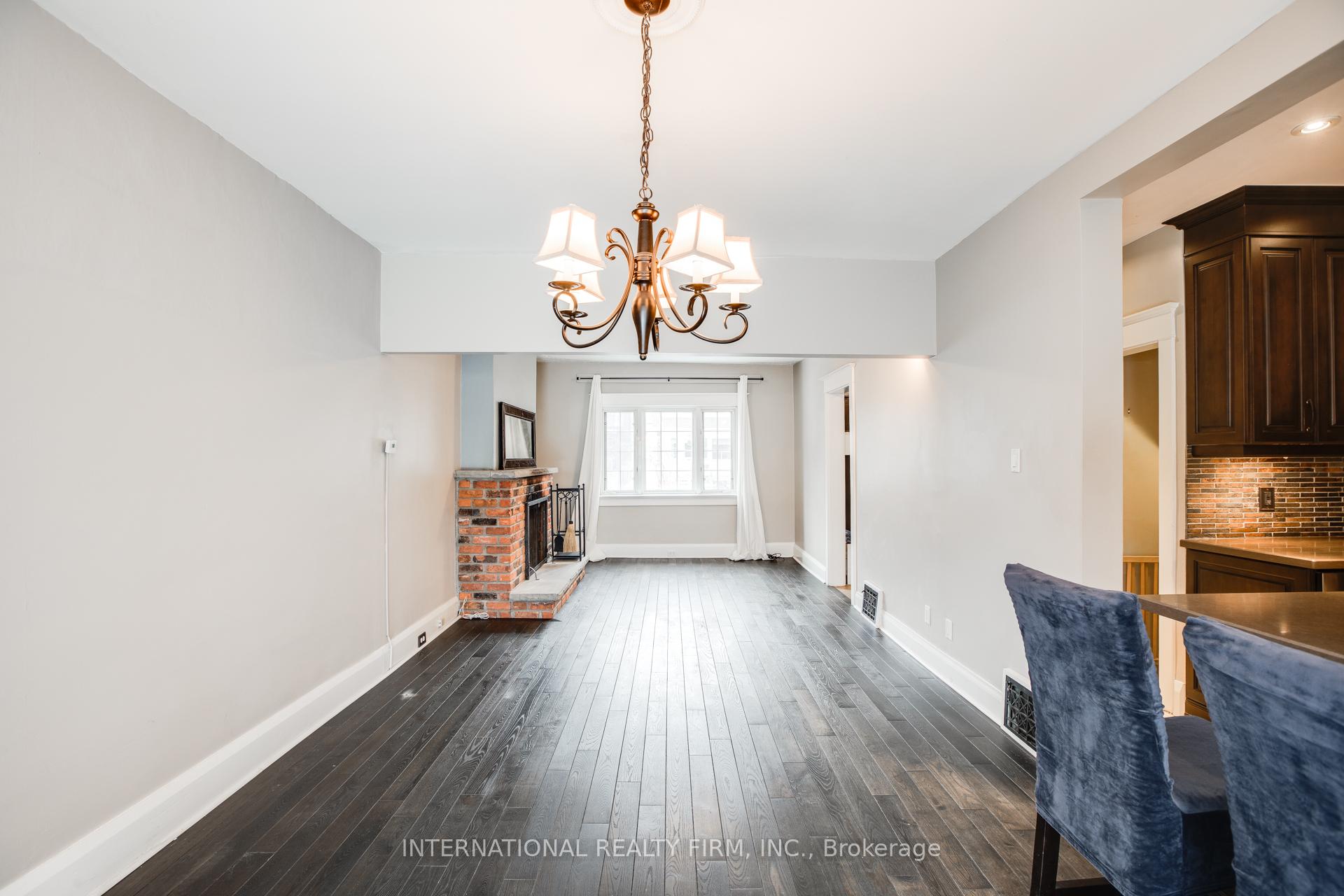 Photo 13 of 109 Monarch Park Avenue, Toronto, Greenwood-Coxwell — HOMEH