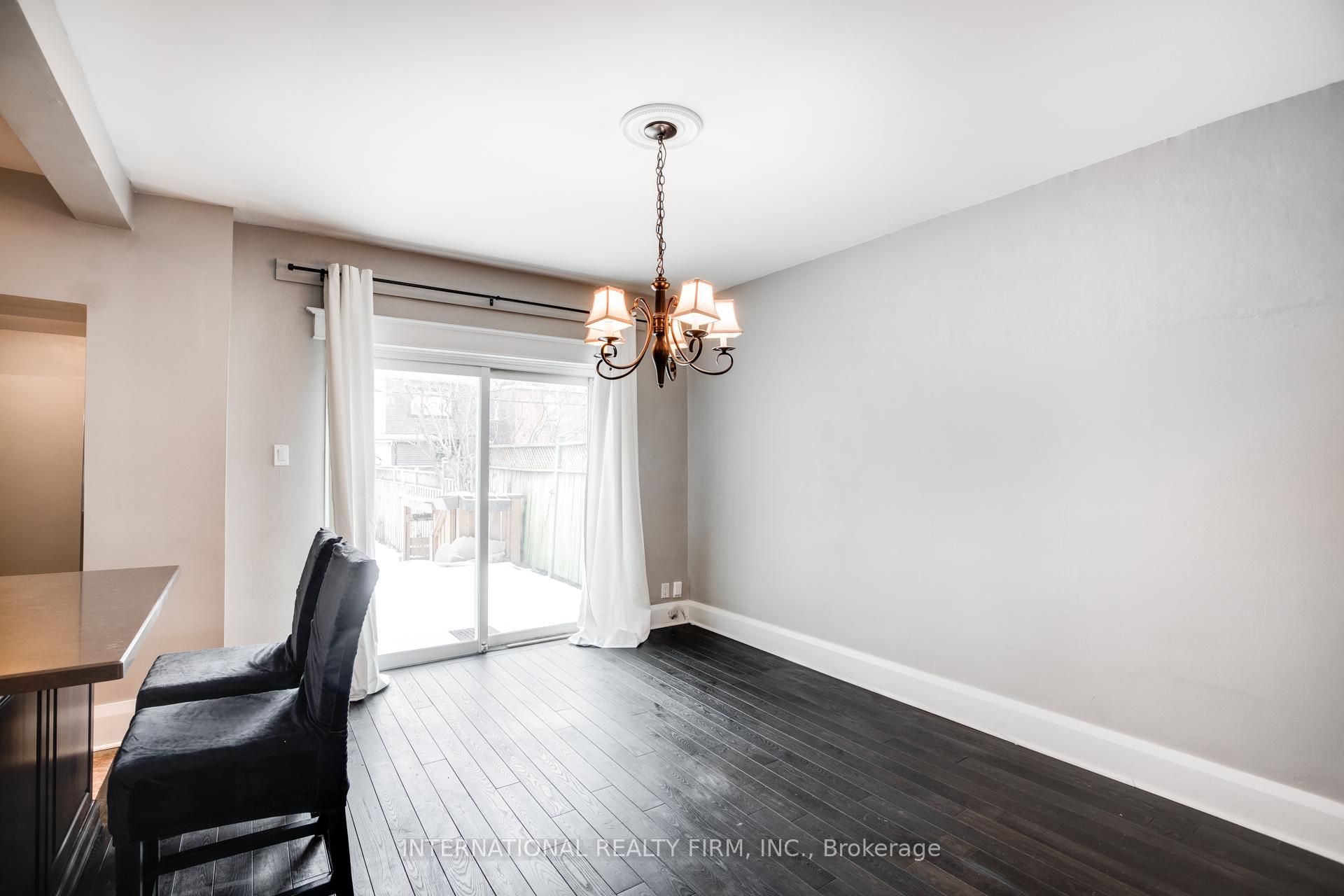 Photo 15 of 109 Monarch Park Avenue, Toronto, Greenwood-Coxwell — HOMEH