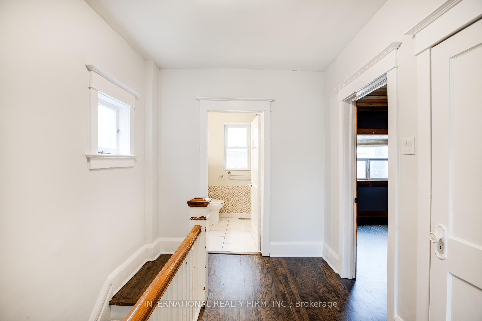 Photo 25 of 109 Monarch Park Avenue, Toronto, Greenwood-Coxwell — HOMEH