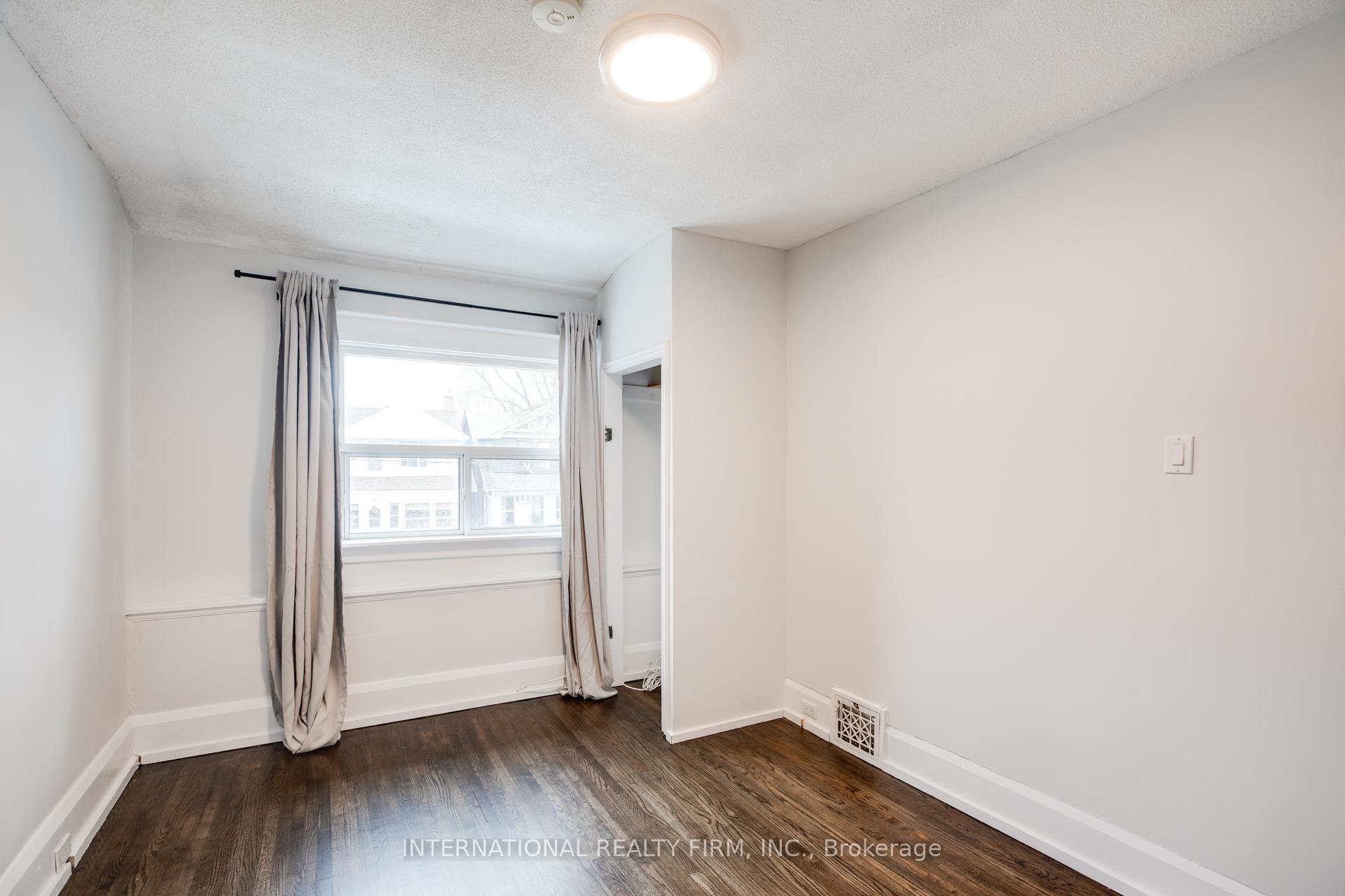 Photo 29 of 109 Monarch Park Avenue, Toronto, Greenwood-Coxwell — HOMEH