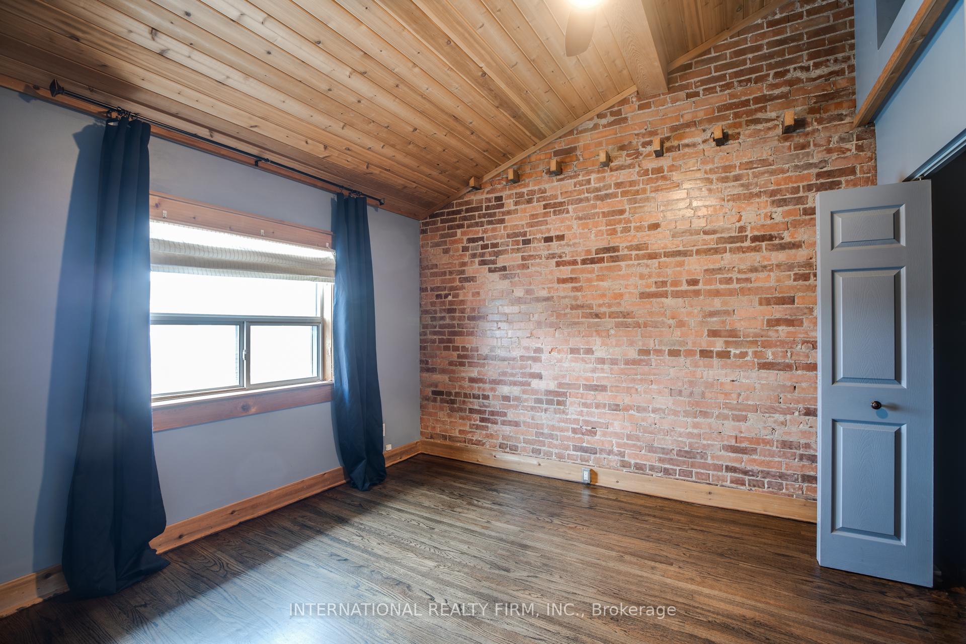 Photo 31 of 109 Monarch Park Avenue, Toronto, Greenwood-Coxwell — HOMEH