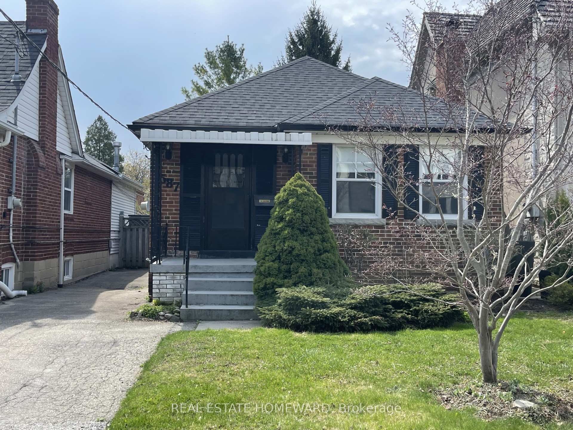 Photo 1 of 587 Broadway Avenue, Toronto, Leaside — HOMEH