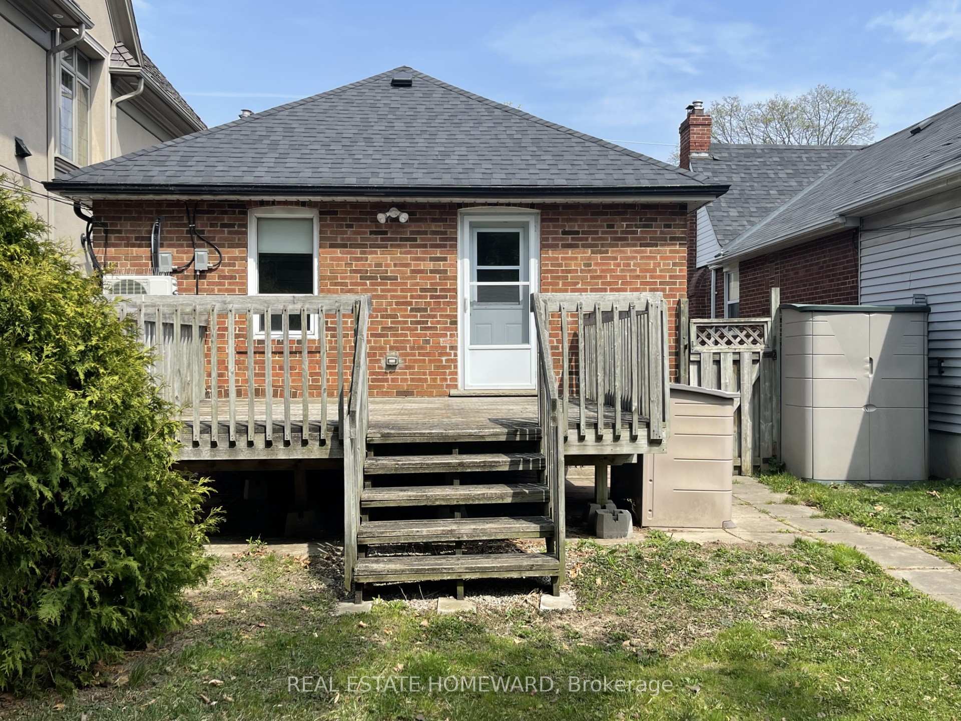 Photo 2 of 587 Broadway Avenue, Toronto, Leaside — HOMEH