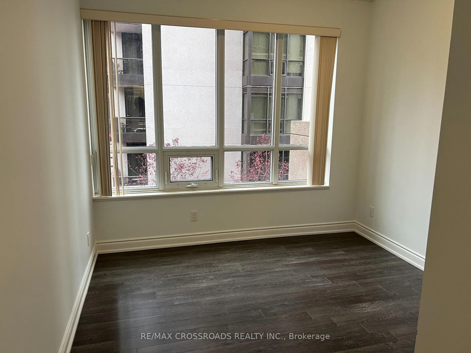Photo 15 of Unit 502, 38 Cedarland Drive, Markham, Unionville — HOMEH