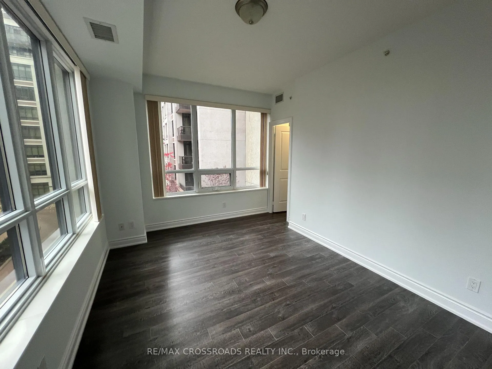 Photo 18 of Unit 502, 38 Cedarland Drive, Markham, Unionville — HOMEH