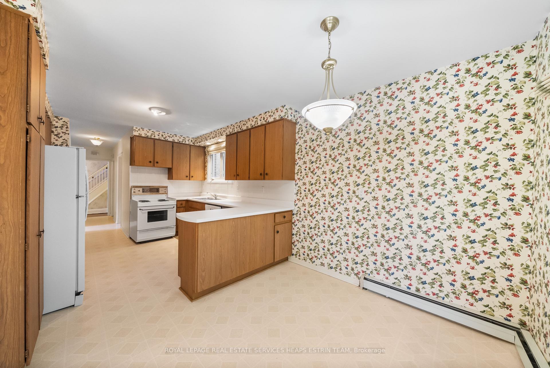 Photo 11 of 85 McRae Drive, Toronto, Leaside — HOMEH