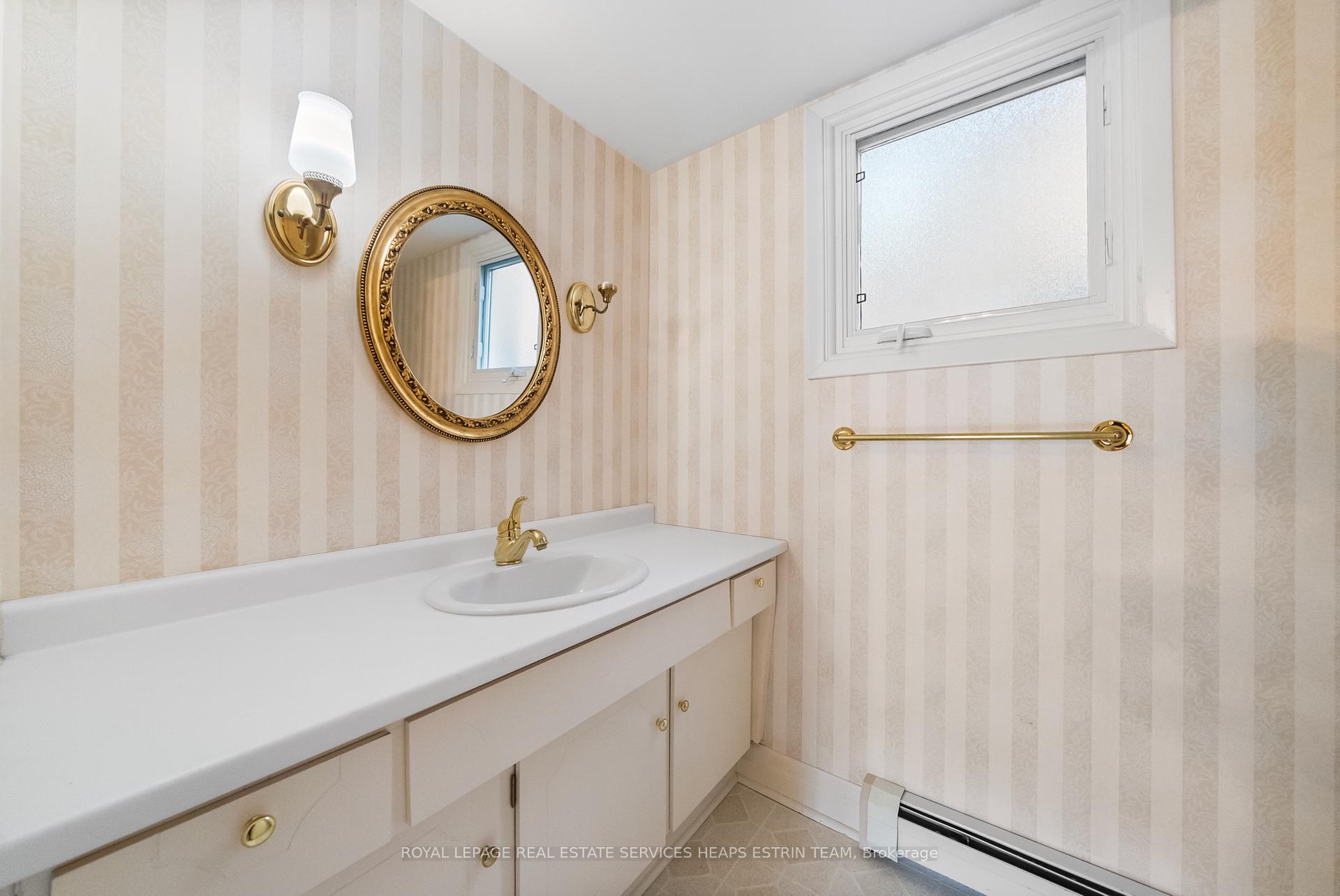 Photo 13 of 85 McRae Drive, Toronto, Leaside — HOMEH