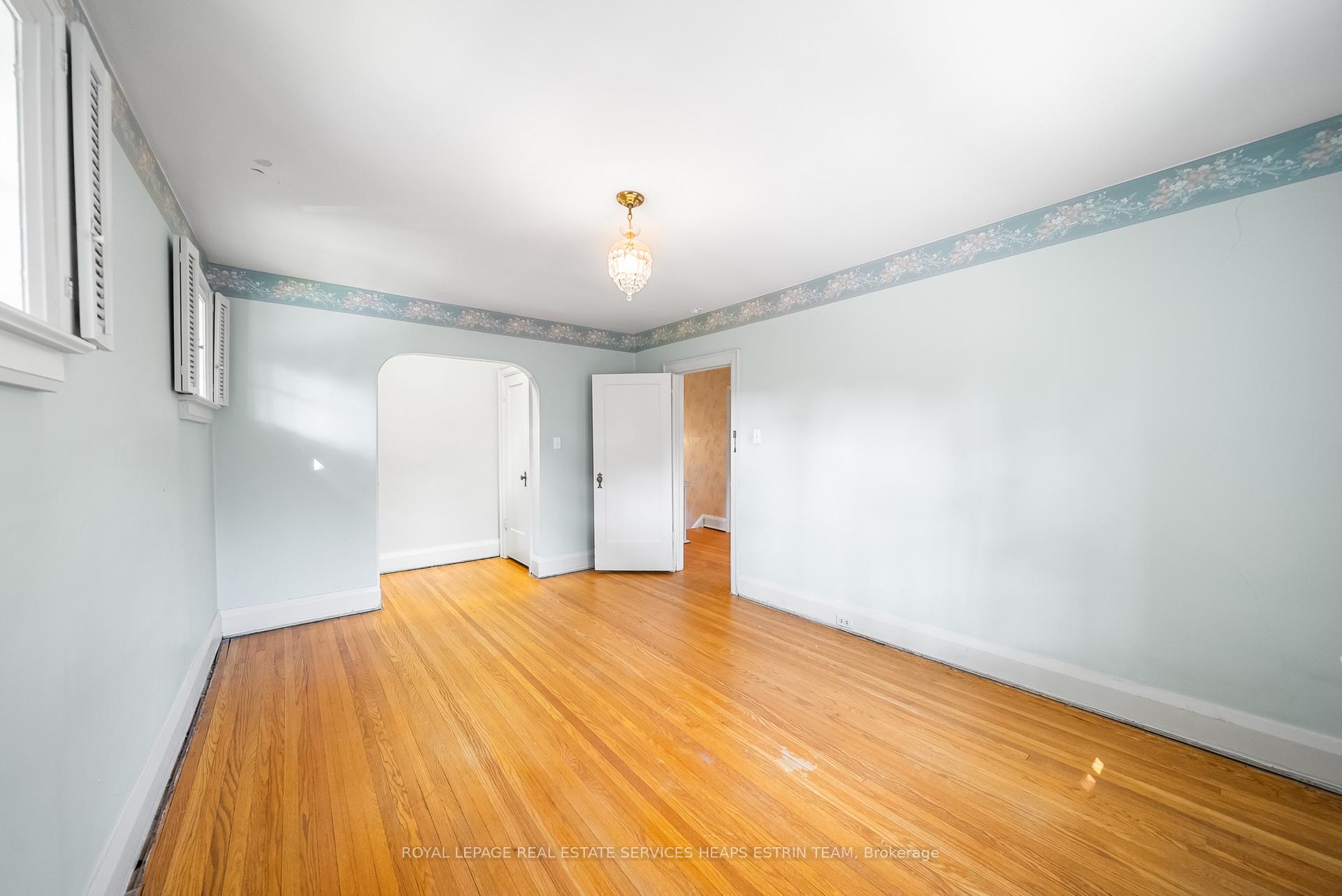 Photo 16 of 85 McRae Drive, Toronto, Leaside — HOMEH