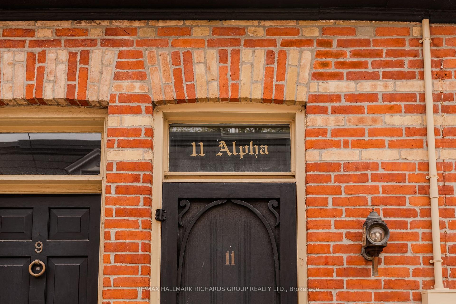 Photo 2 of 11 Alpha Avenue, Toronto, Cabbagetown-South St. James Town — HOMEH