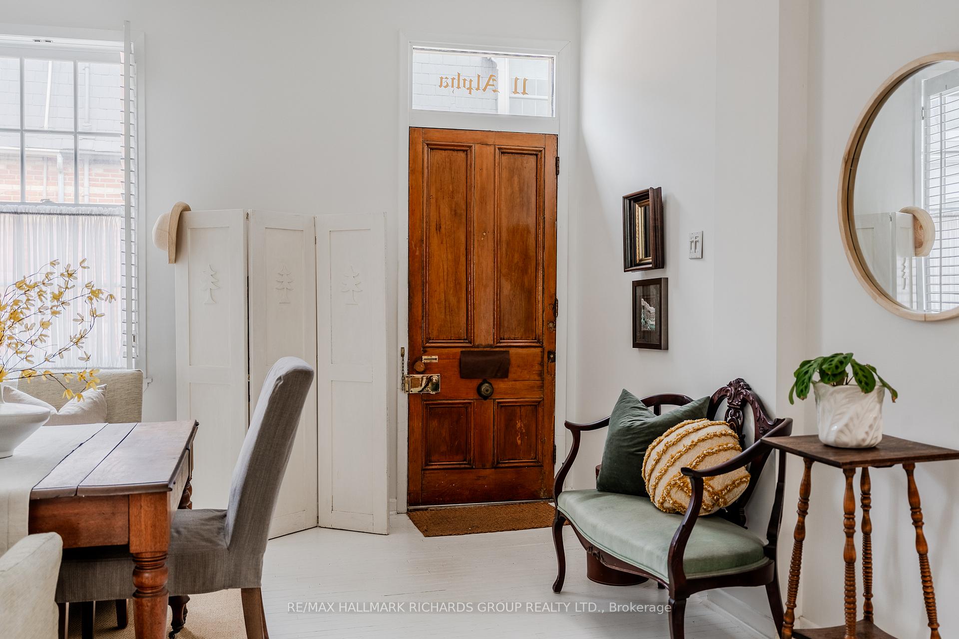 Photo 4 of 11 Alpha Avenue, Toronto, Cabbagetown-South St. James Town — HOMEH
