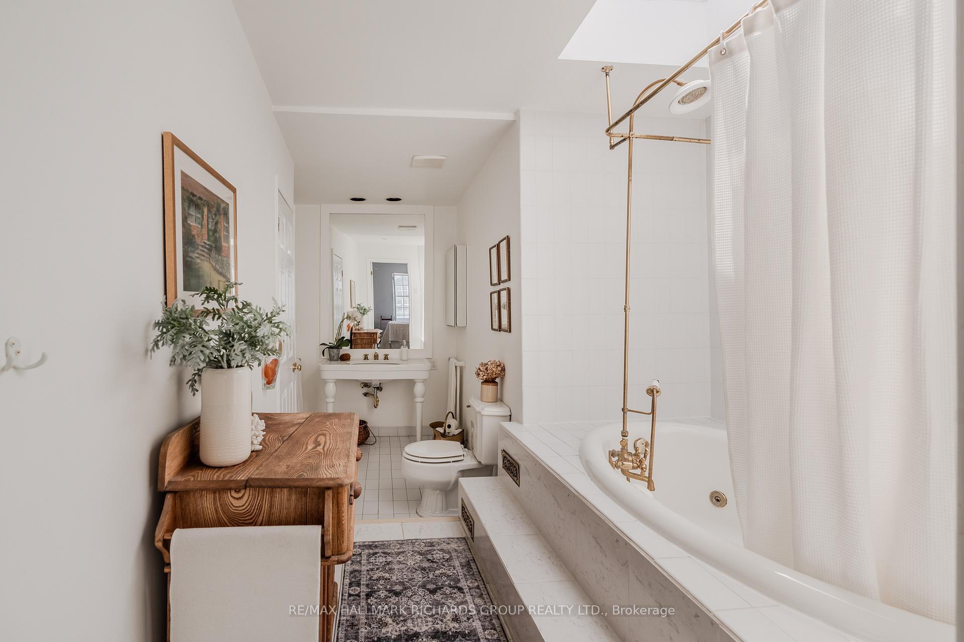 Photo 20 of 11 Alpha Avenue, Toronto, Cabbagetown-South St. James Town — HOMEH