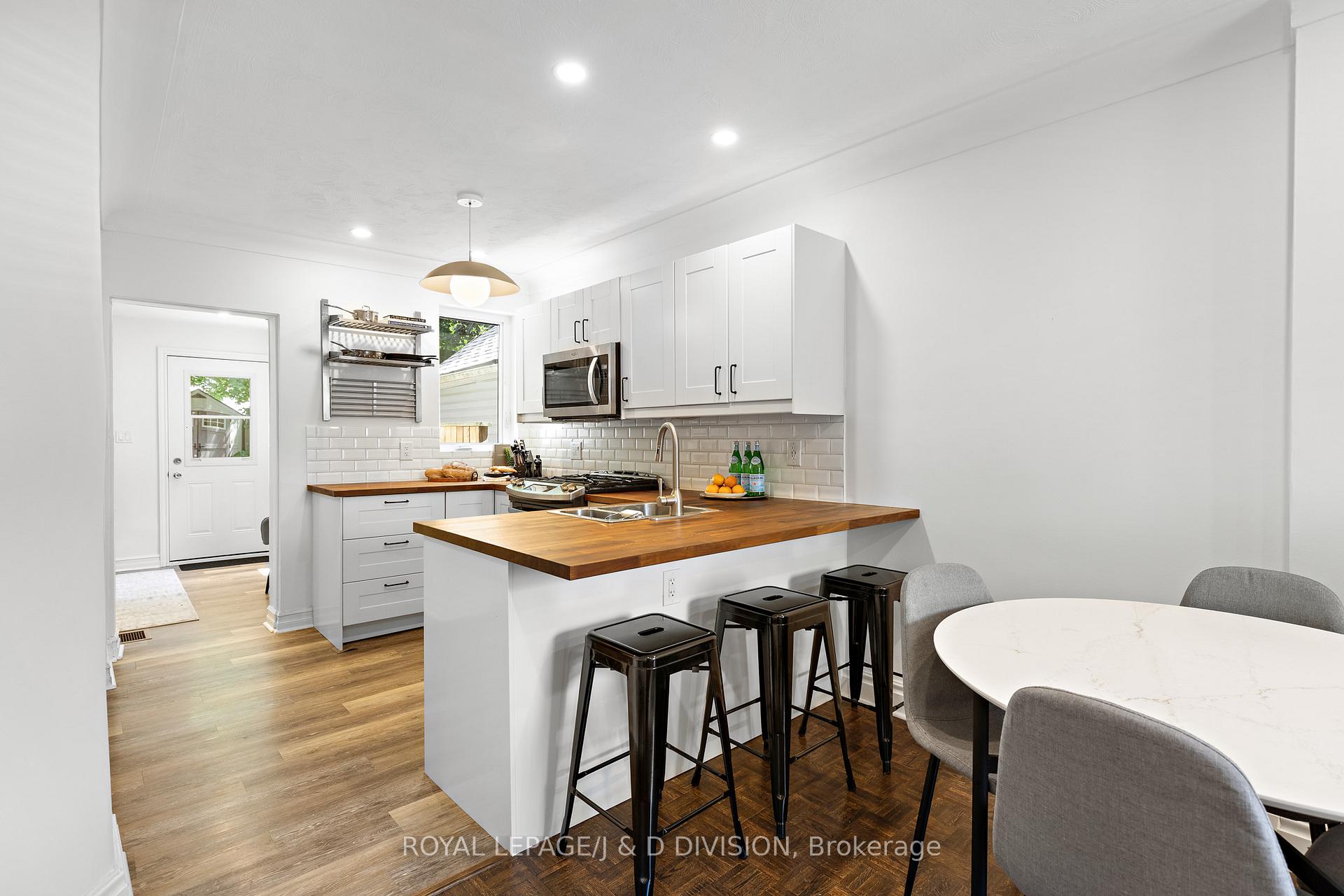 Photo 10 of 123 Drayton Avenue, Toronto, Woodbine Corridor — HOMEH