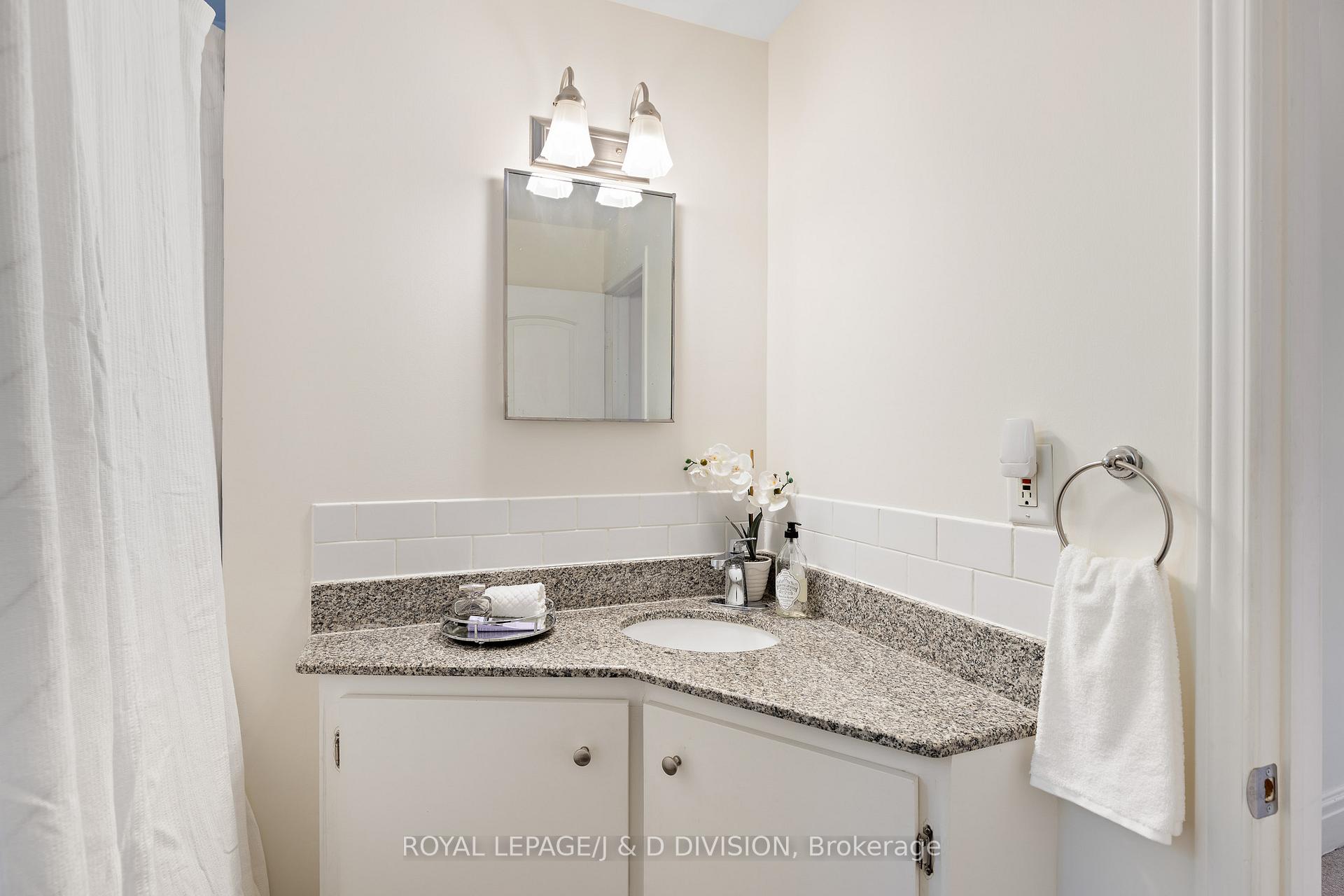 Photo 23 of 123 Drayton Avenue, Toronto, Woodbine Corridor — HOMEH