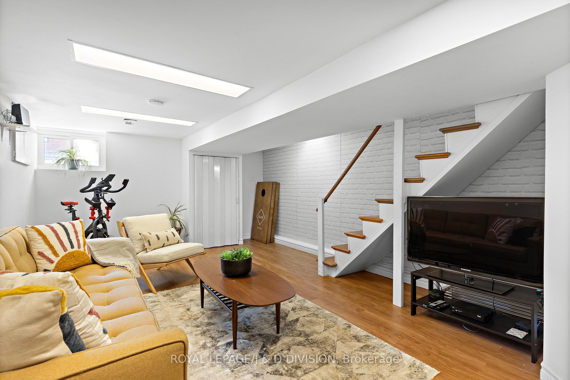 Photo 26 of 123 Drayton Avenue, Toronto, Woodbine Corridor — HOMEH