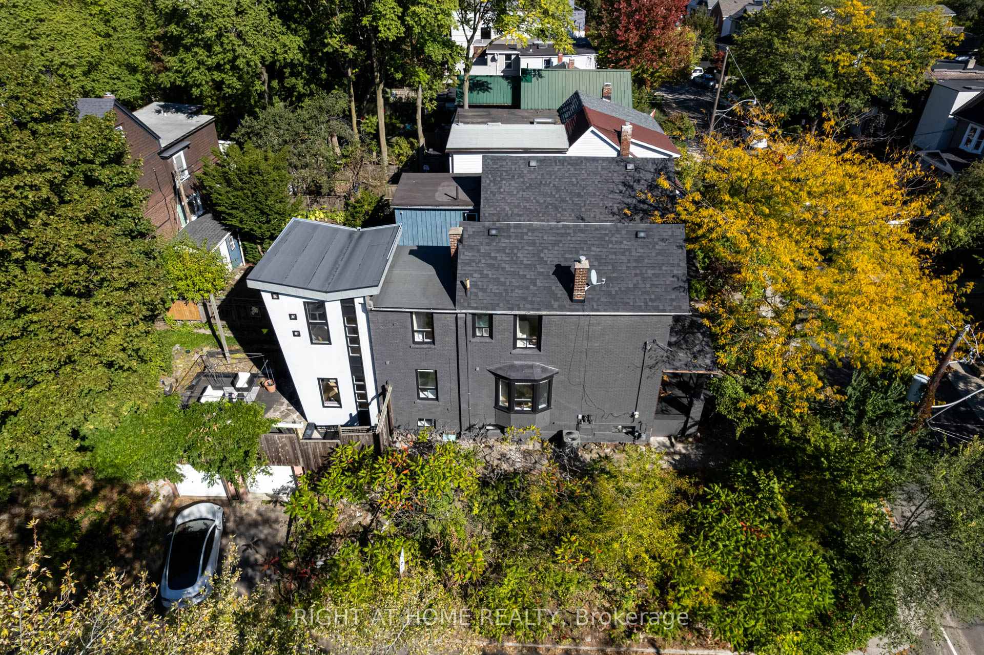 Photo 2 of 84 Boultbee Avenue, Toronto, Blake-Jones — HOMEH