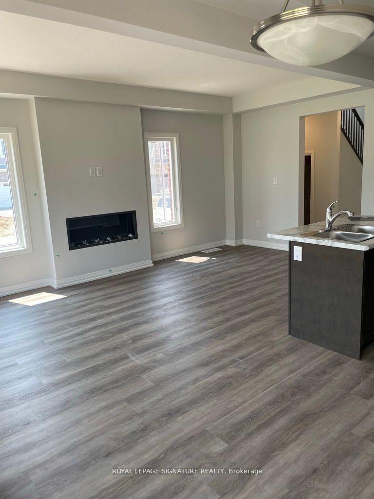 Photo 12 of 186 Bur Oak Drive, Thorold, Confederation Heights — HOMEH