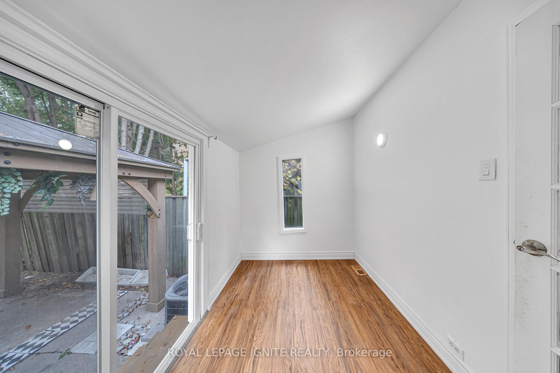 Photo 10 of 148 Barrington Avenue, Toronto, Crescent Town — HOMEH