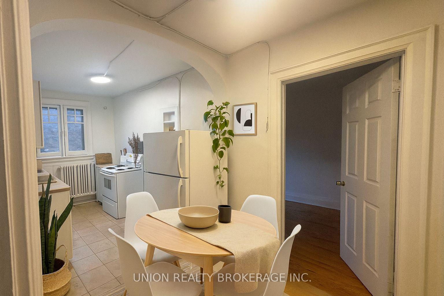 Photo 3 of Unit 17, 2393 Queen Street E, Toronto, The Beaches — HOMEH
