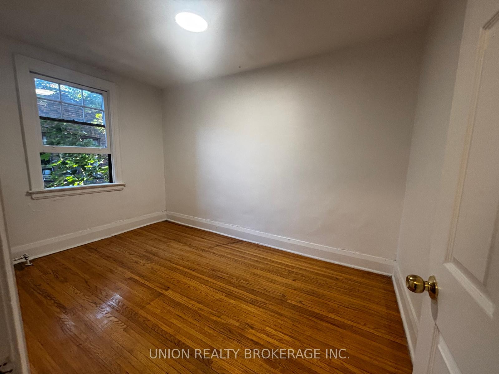 Photo 6 of Unit 17, 2393 Queen Street E, Toronto, The Beaches — HOMEH