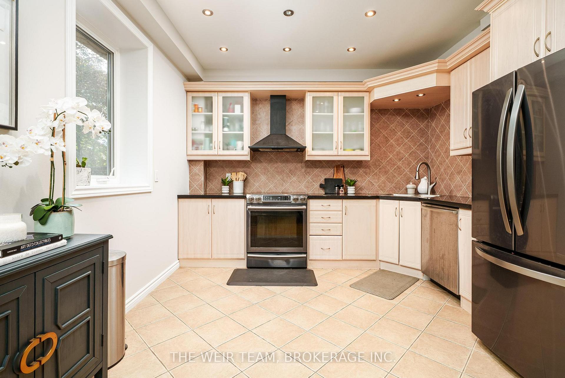 Photo 10 of 157 Ferris Road, Toronto, O'Connor-Parkview — HOMEH