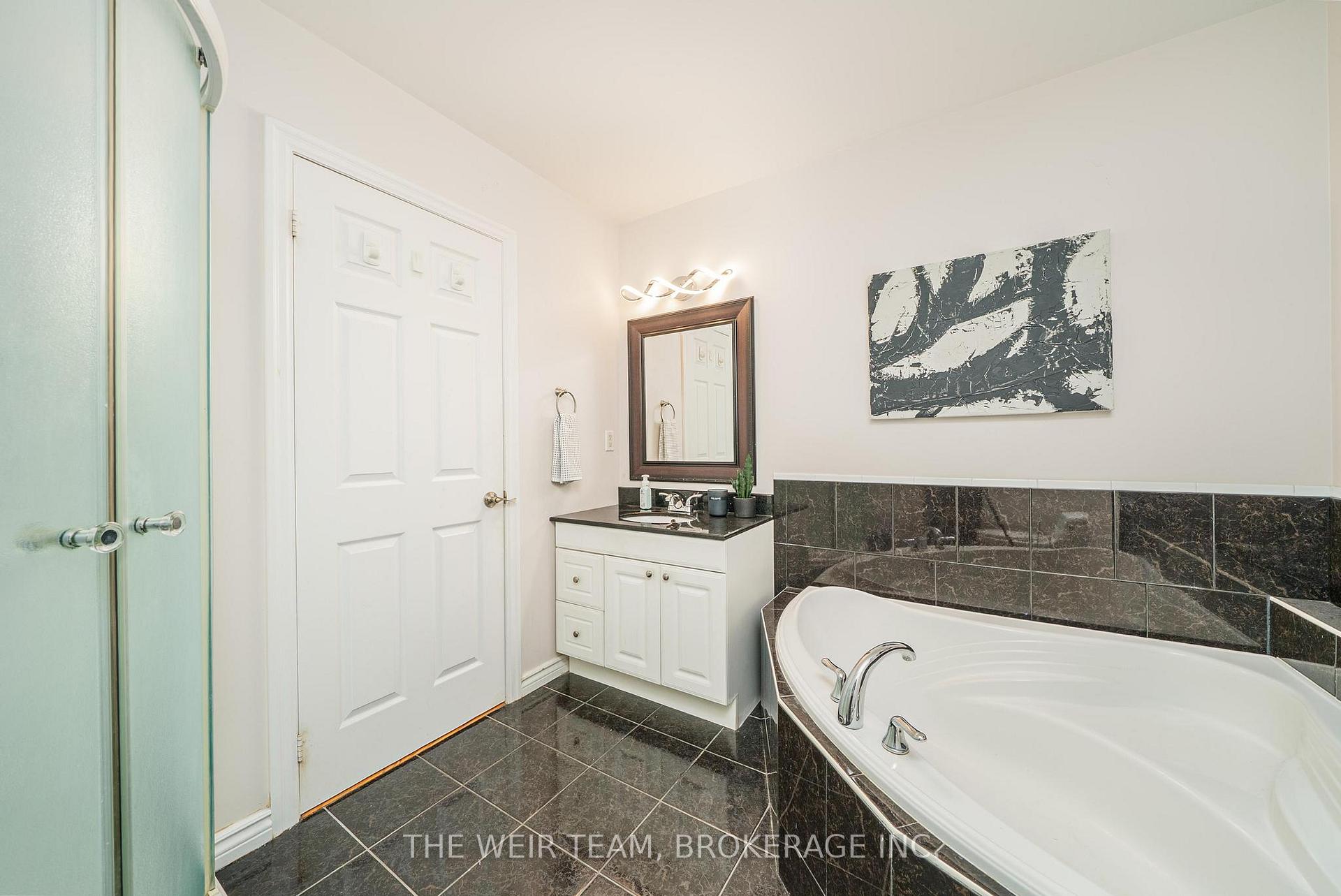 Photo 24 of 157 Ferris Road, Toronto, O'Connor-Parkview — HOMEH