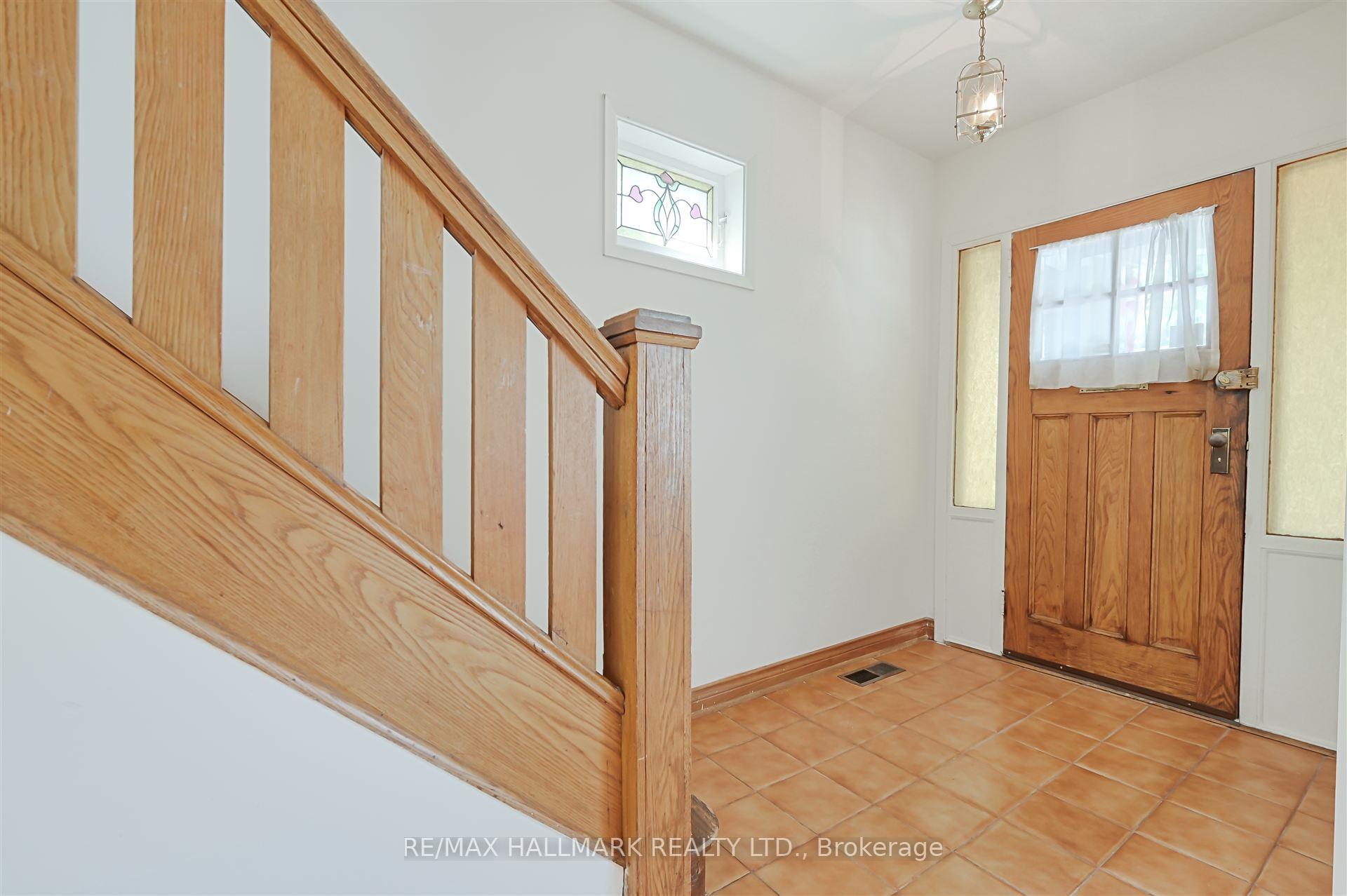 Photo 4 of 95 Corley Avenue, Toronto, East End-Danforth — HOMEH