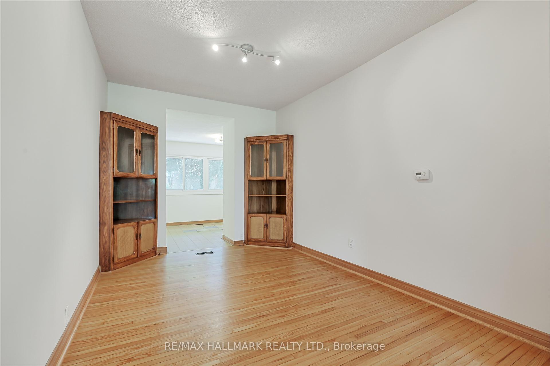 Photo 6 of 95 Corley Avenue, Toronto, East End-Danforth — HOMEH