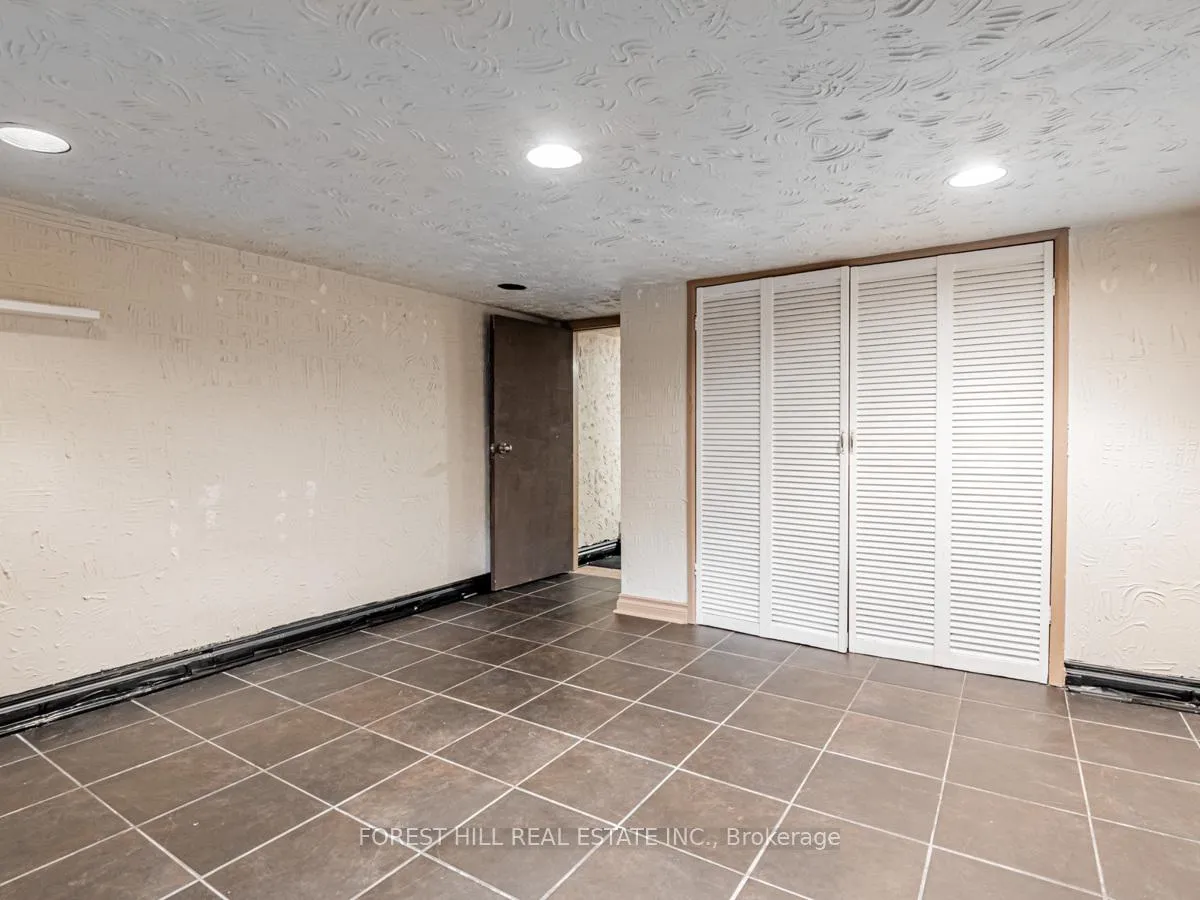 Photo 19 of 54 De Grassi Street, Toronto, South Riverdale — HOMEH