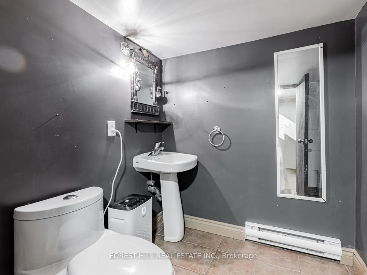 Photo 20 of 54 De Grassi Street, Toronto, South Riverdale — HOMEH