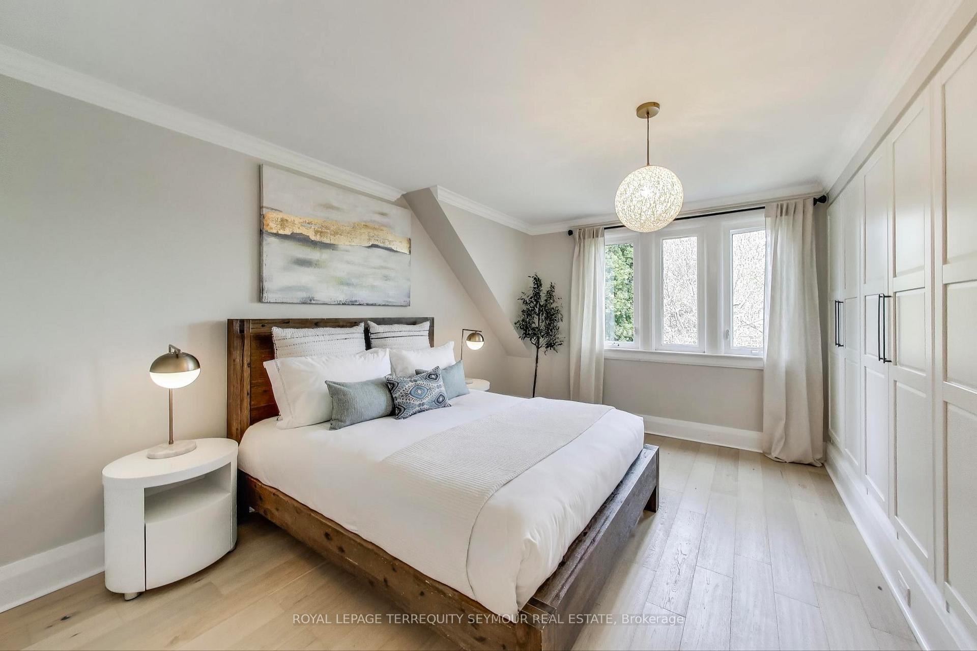 Photo 12 of 351 Roehampton Avenue, Toronto, Mount Pleasant East — HOMEH