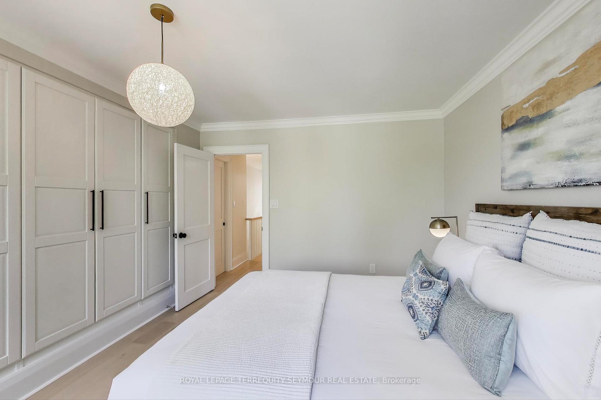 Photo 13 of 351 Roehampton Avenue, Toronto, Mount Pleasant East — HOMEH