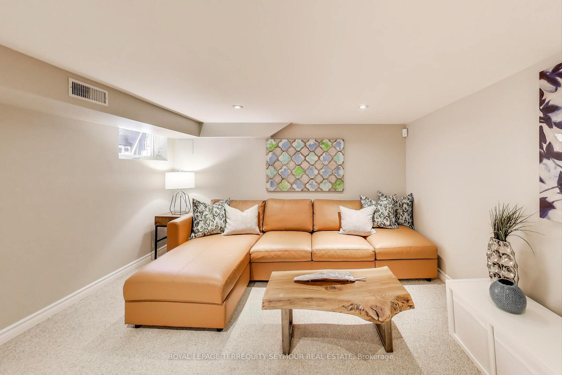 Photo 20 of 351 Roehampton Avenue, Toronto, Mount Pleasant East — HOMEH