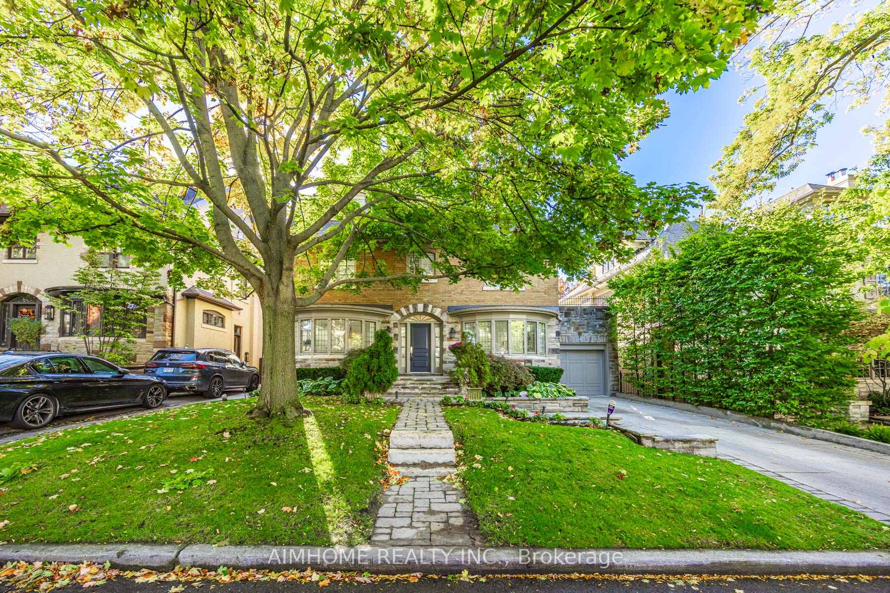 Front of 29 Rosedale Heights Drive