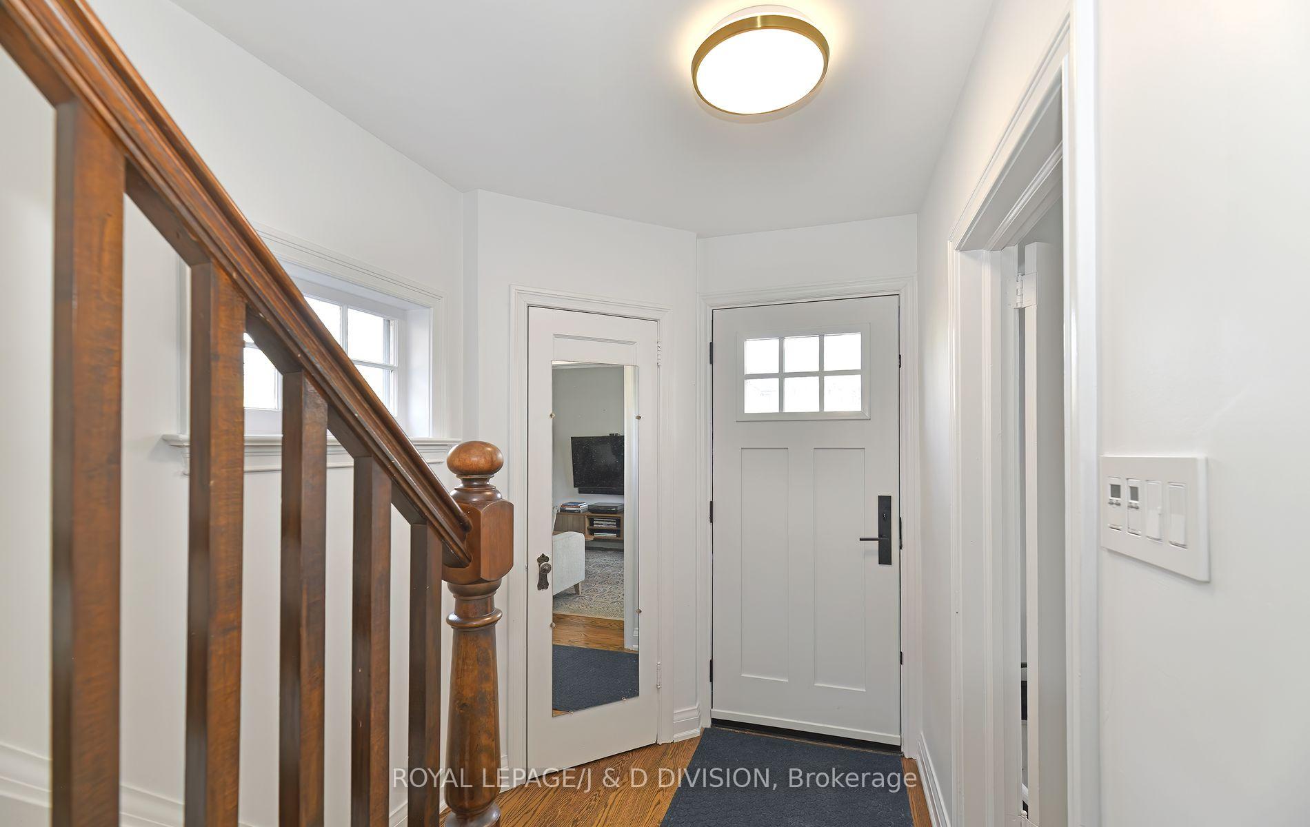 Photo 3 of 175 Donlea Drive, Toronto, Leaside — HOMEH