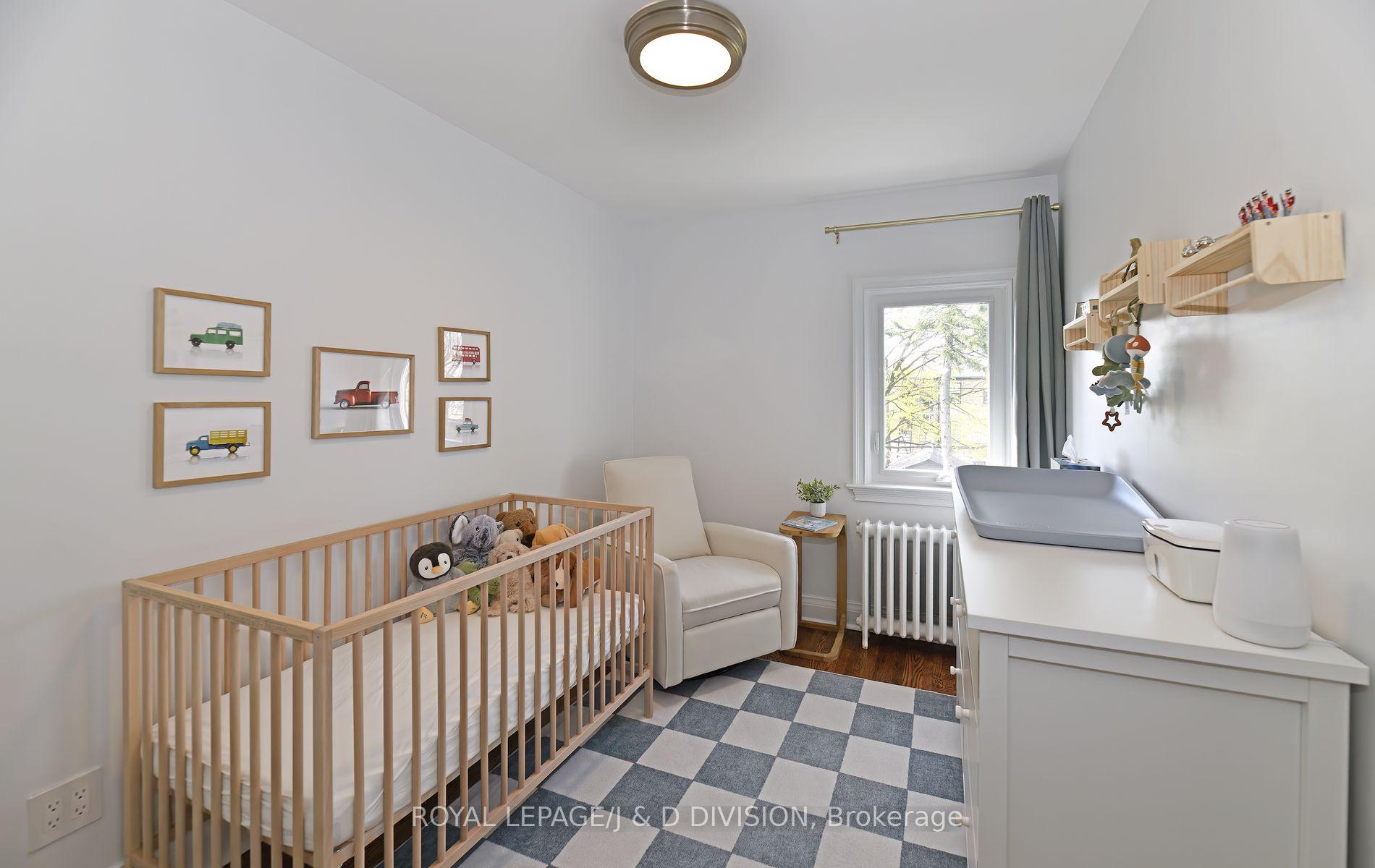 Photo 14 of 175 Donlea Drive, Toronto, Leaside — HOMEH