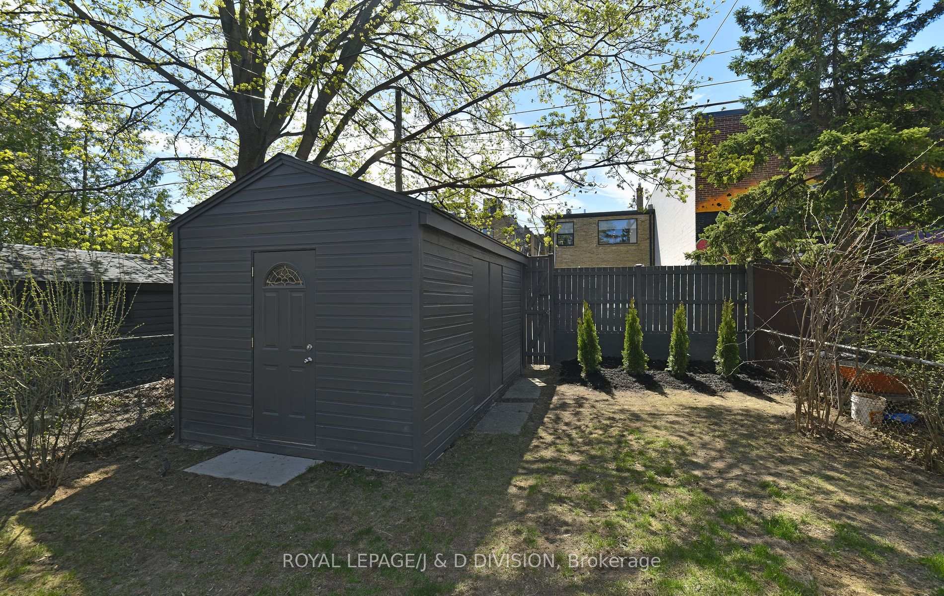 Photo 23 of 175 Donlea Drive, Toronto, Leaside — HOMEH