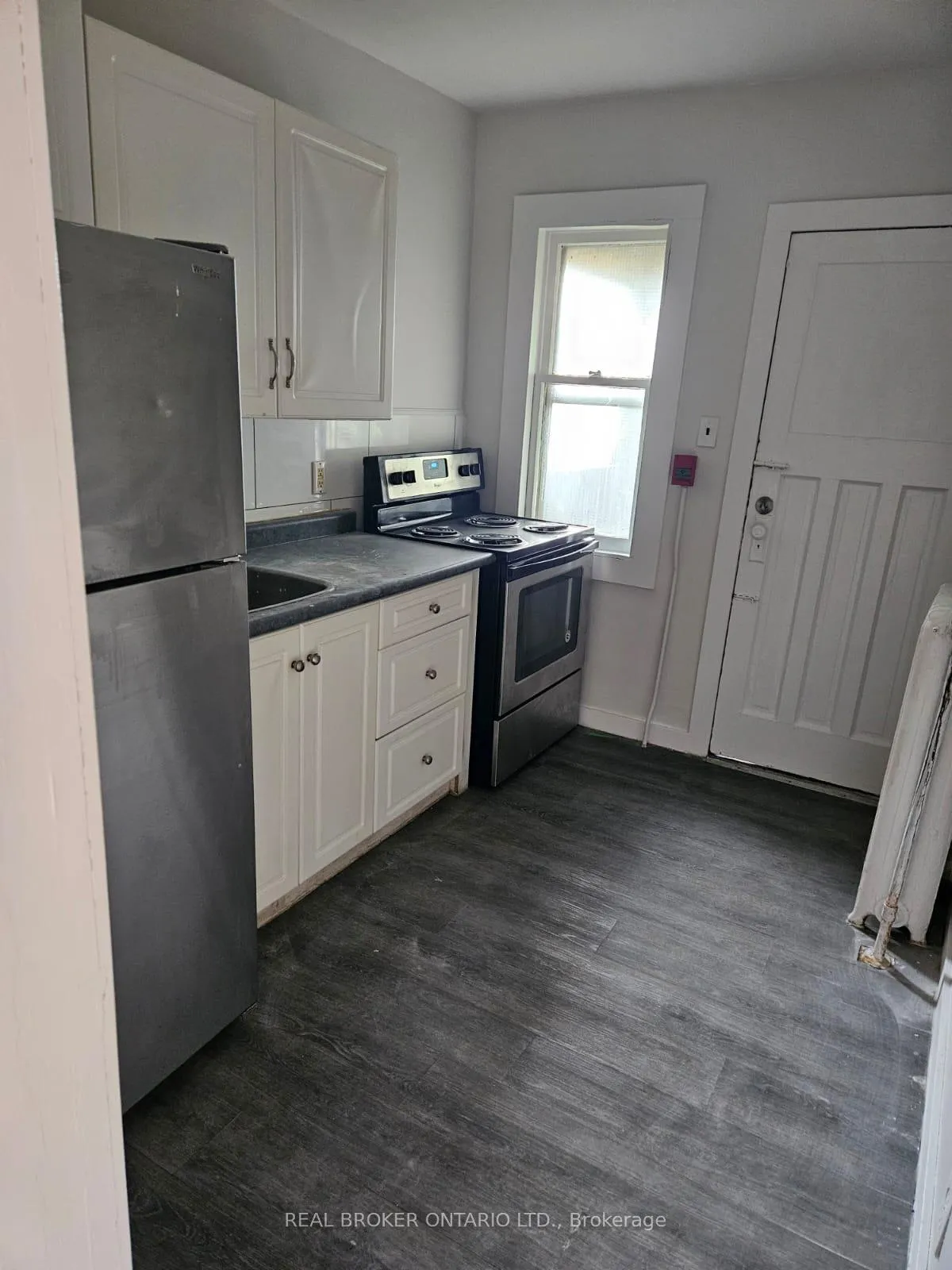 Photo 8 of Unit 6, 985 Main Street E, Hamilton, Crown Point — HOMEH