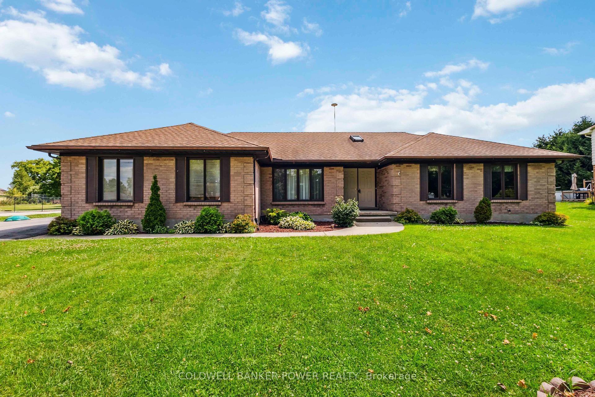 Front of 1095 Donnybrook Drive