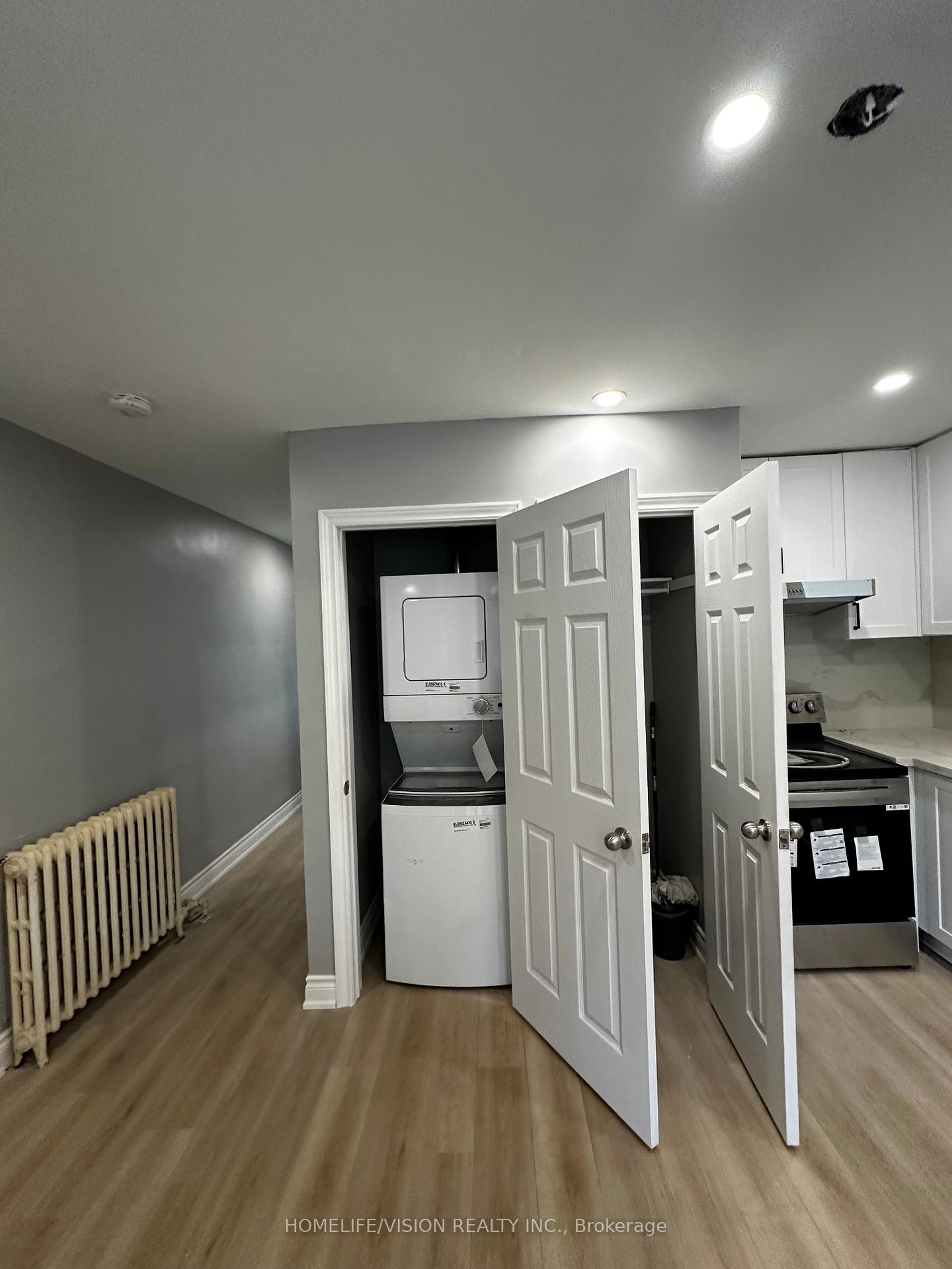 Photo 9 of 2877A St Clair Avenue E, Toronto, O'Connor-Parkview — HOMEH