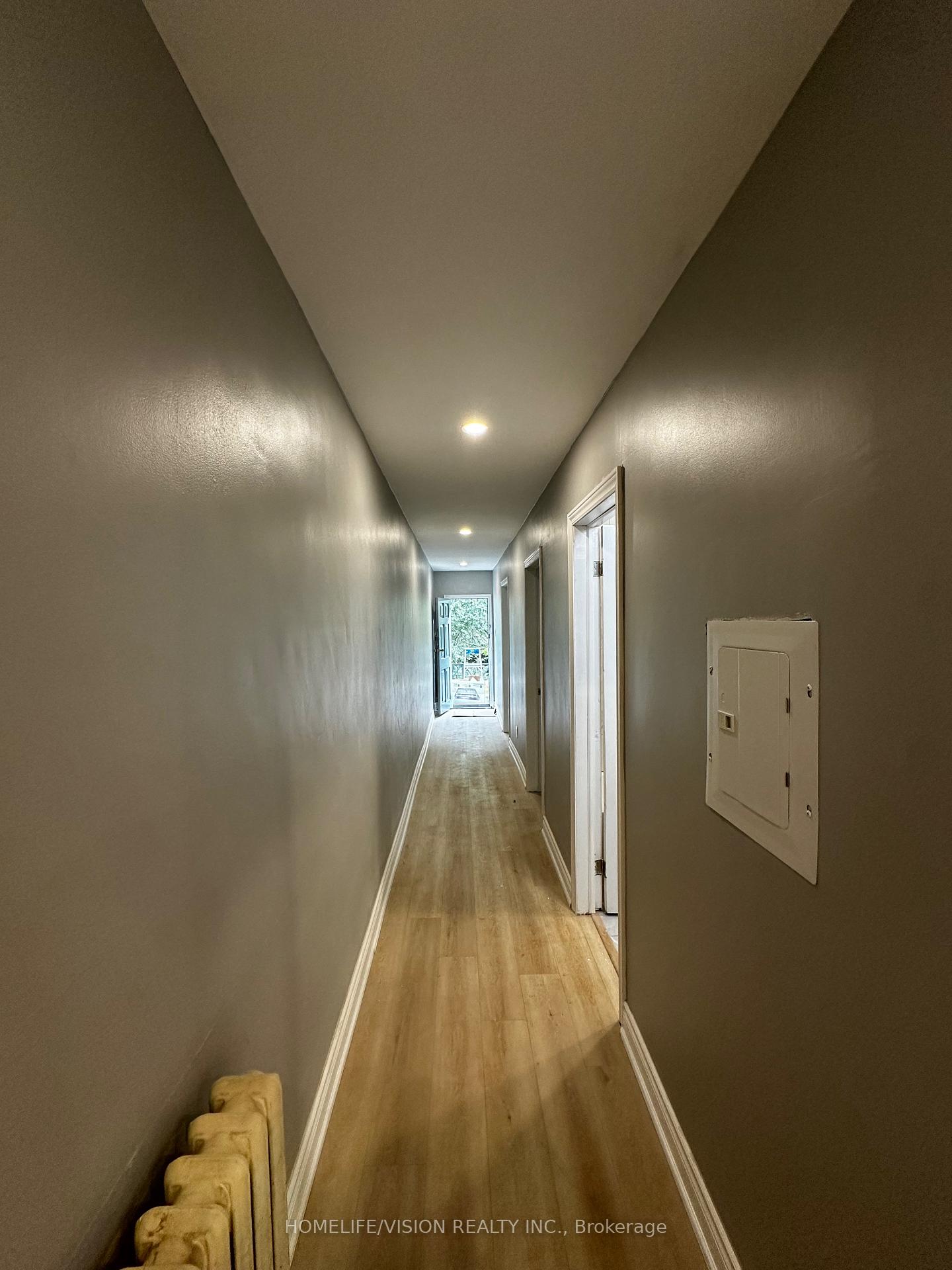 Photo 10 of 2877A St Clair Avenue E, Toronto, O'Connor-Parkview — HOMEH
