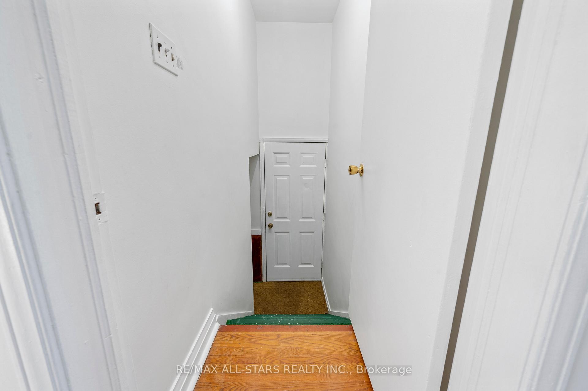 Photo 28 of 24 Donora Drive, Toronto, Crescent Town — HOMEH