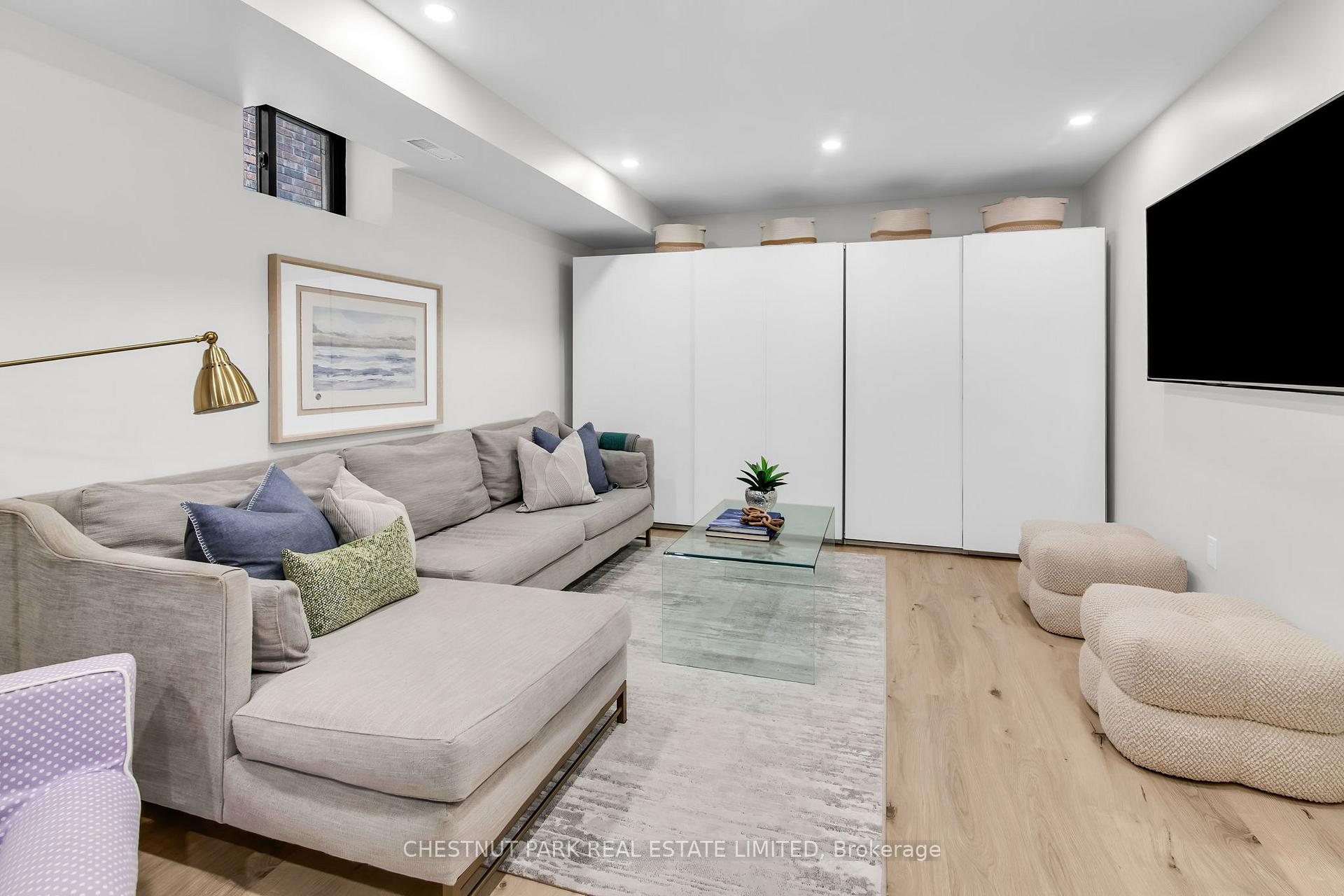 Photo 22 of 681 Hillsdale Avenue E, Toronto, Mount Pleasant East — HOMEH