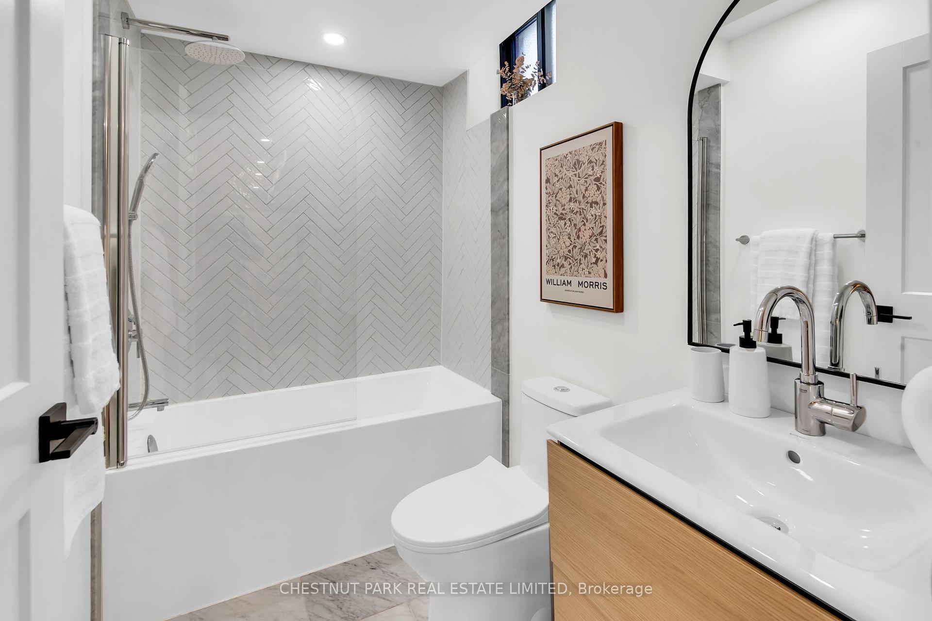 Photo 25 of 681 Hillsdale Avenue E, Toronto, Mount Pleasant East — HOMEH
