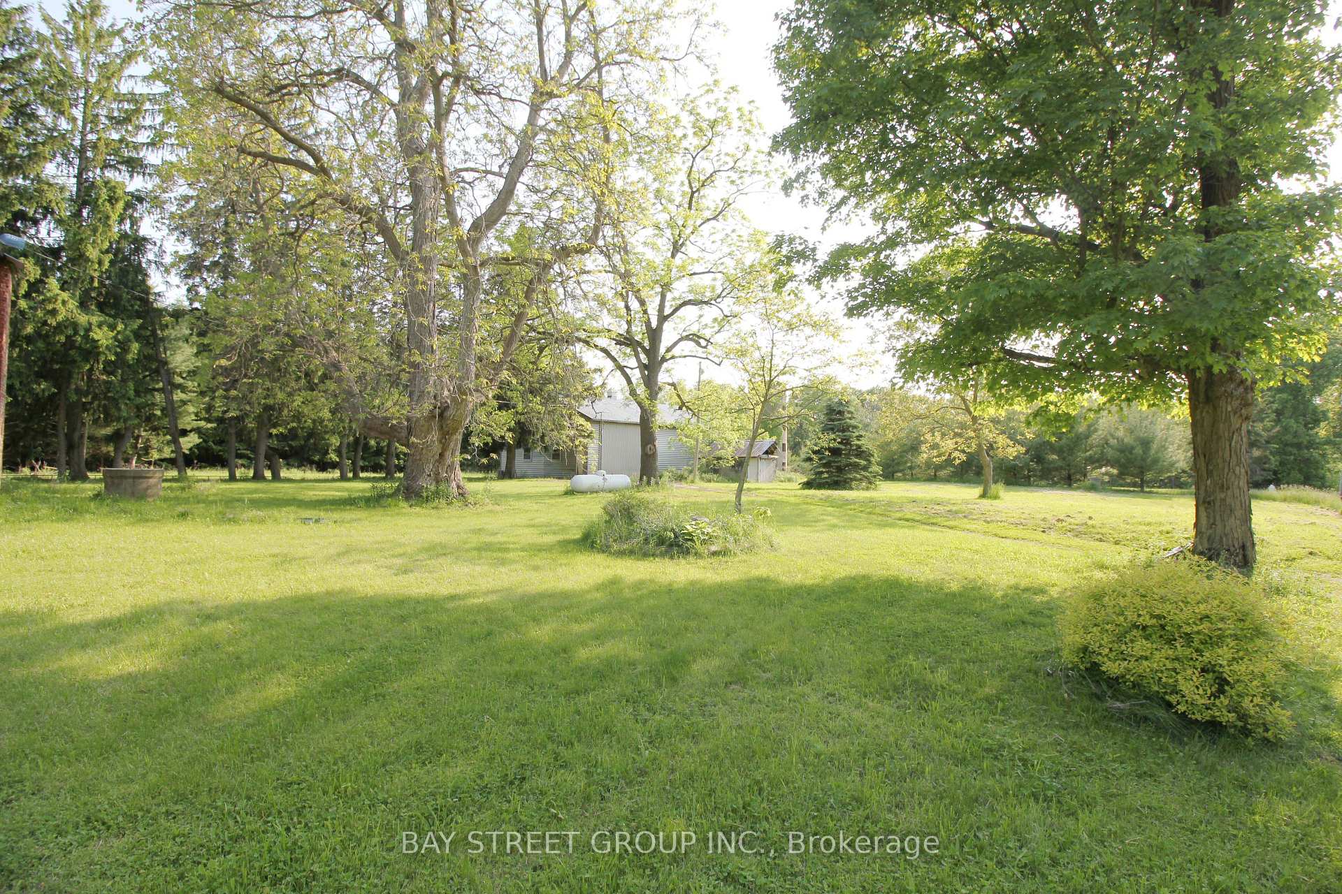 Photo 20 of 2757 Barron Road, Thorold, Cataract Road — HOMEH