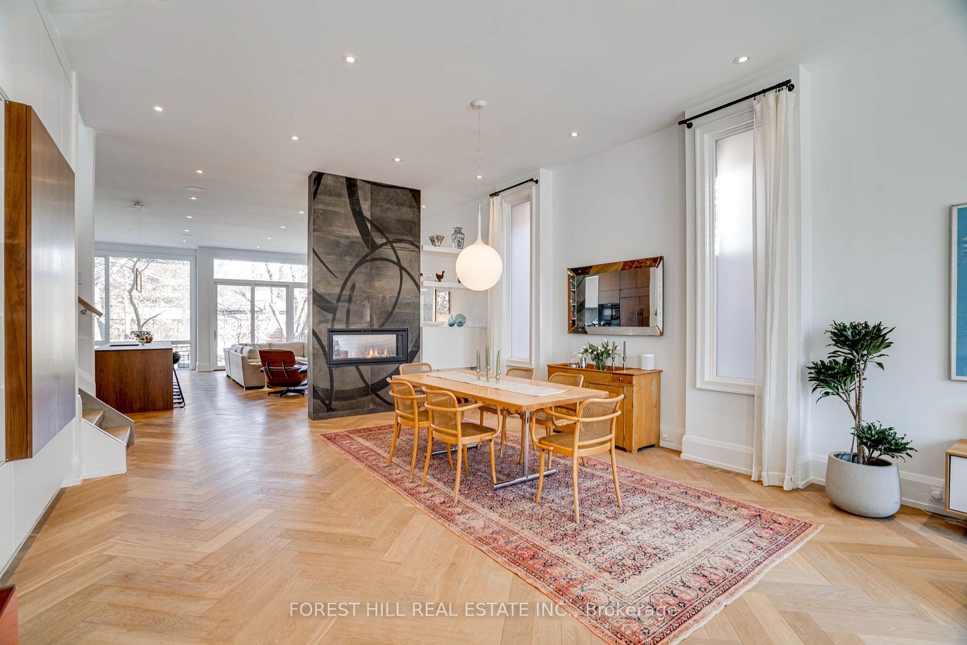 Photo 3 of 220 Heath Street E, Toronto, Rosedale-Moore Park — HOMEH