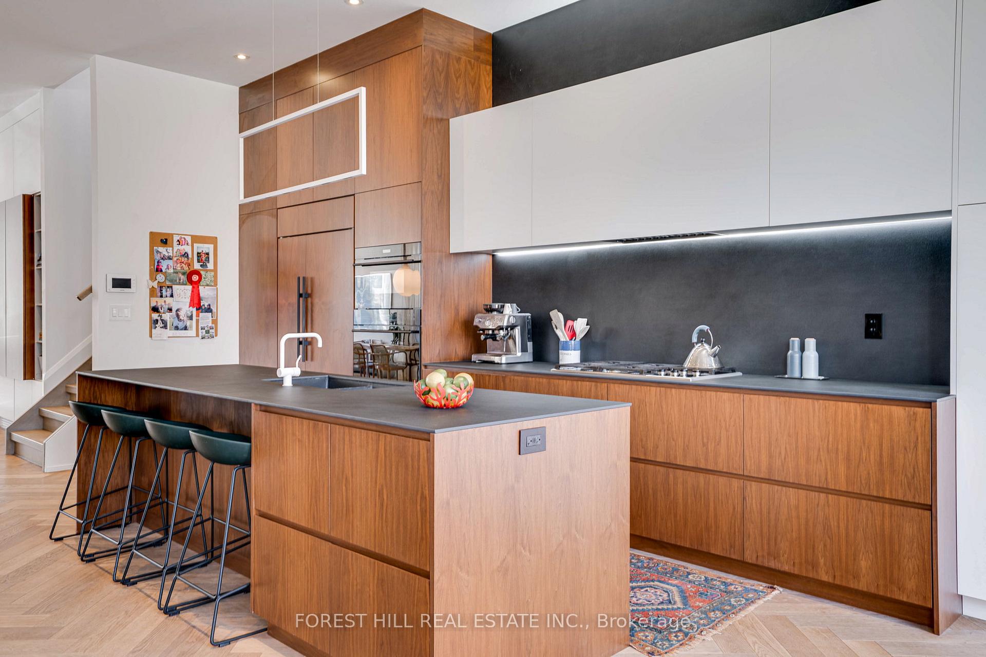 Photo 11 of 220 Heath Street E, Toronto, Rosedale-Moore Park — HOMEH