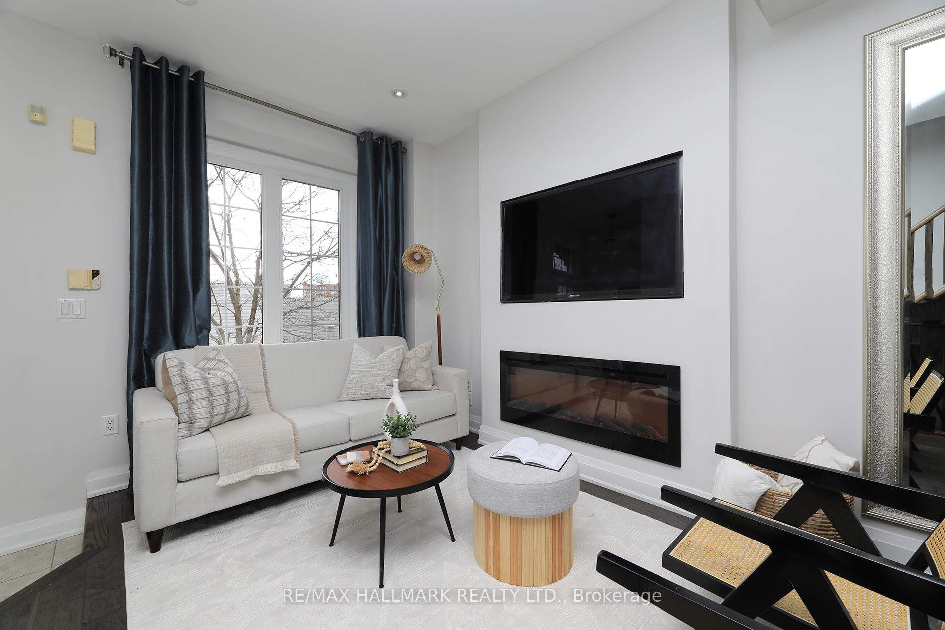 Photo 5 of 58 Raffeix Lane, Toronto, Regent Park — HOMEH