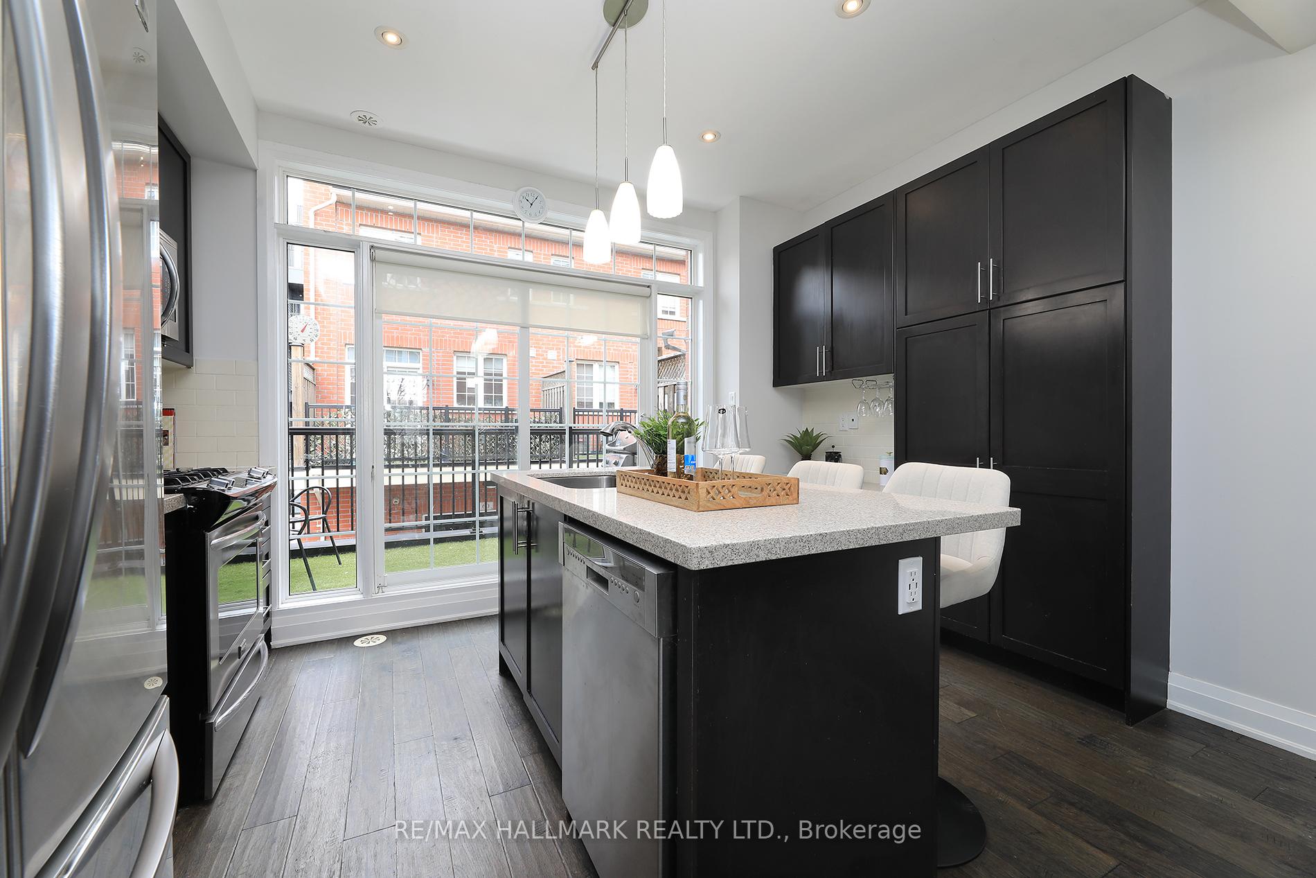 Photo 10 of 58 Raffeix Lane, Toronto, Regent Park — HOMEH