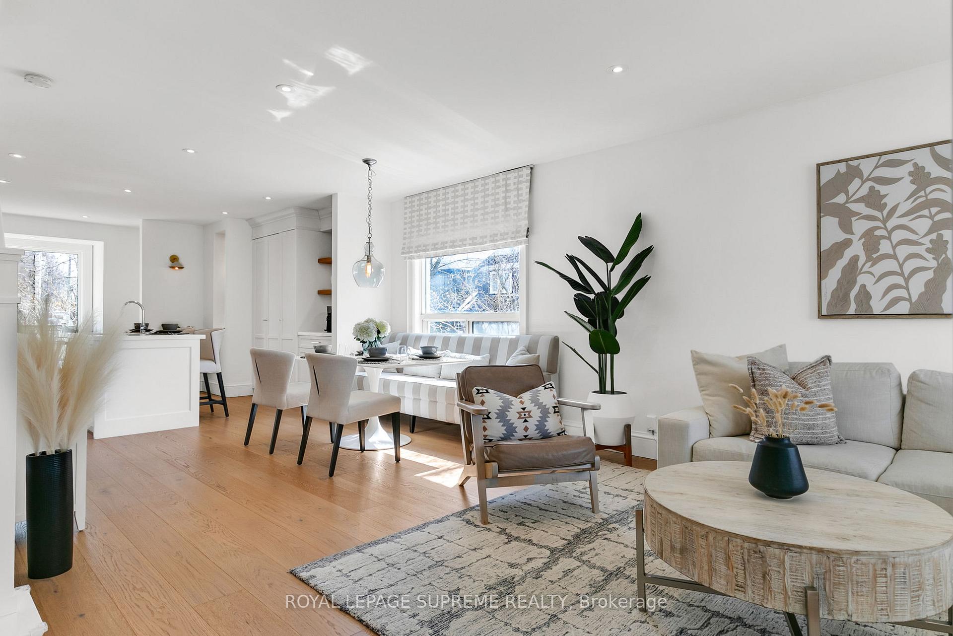 Photo 7 of 1 Martin Crescent, Toronto, Mount Pleasant East — HOMEH